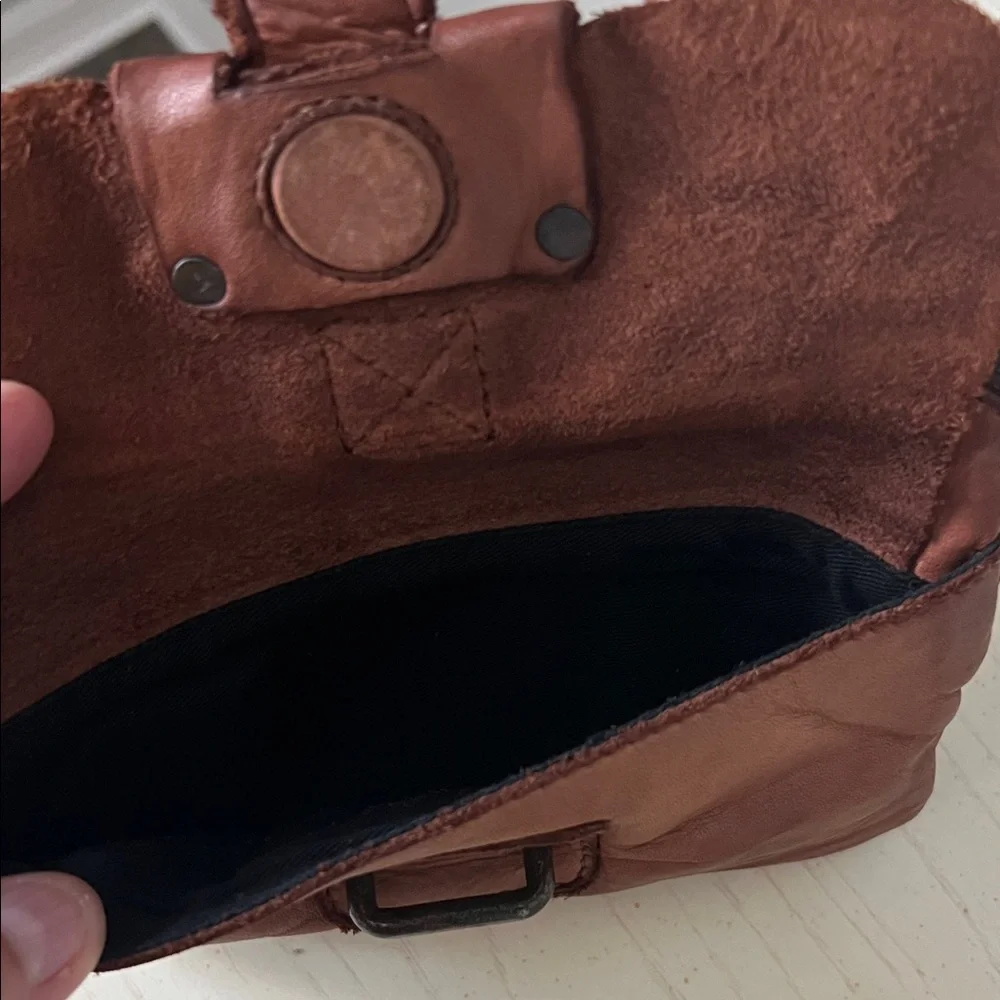 Harbour 2nd Brown Crossbody Bag - Picture 6 of 6